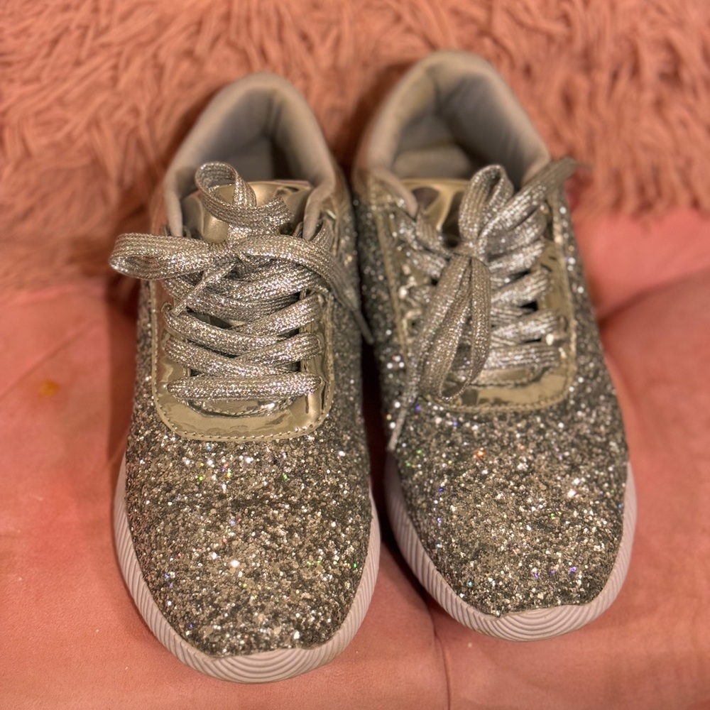 Silver Sparkly size 9 women’s athletic shoes